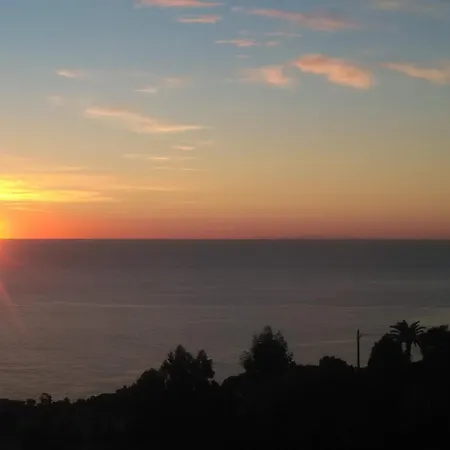 Vue Dans L Esterel - Les Cles De L'esterel * Saint-Raphaël
